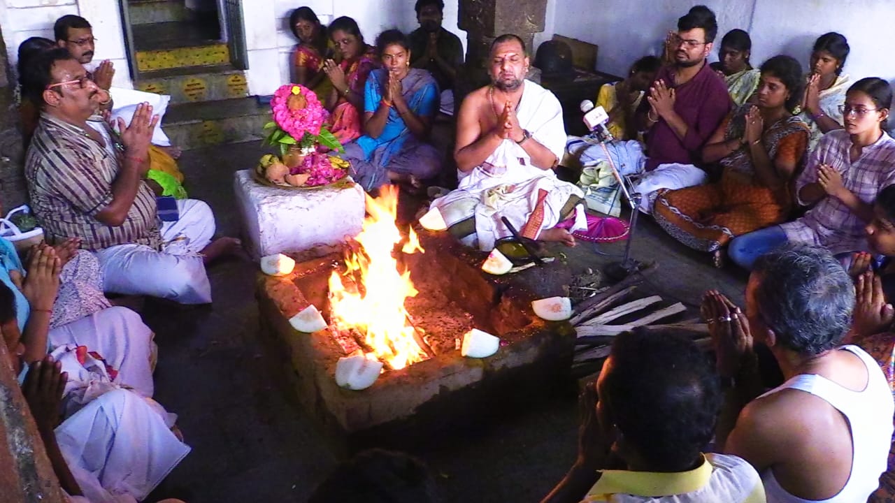 Paroksha Seva Chandi Homam