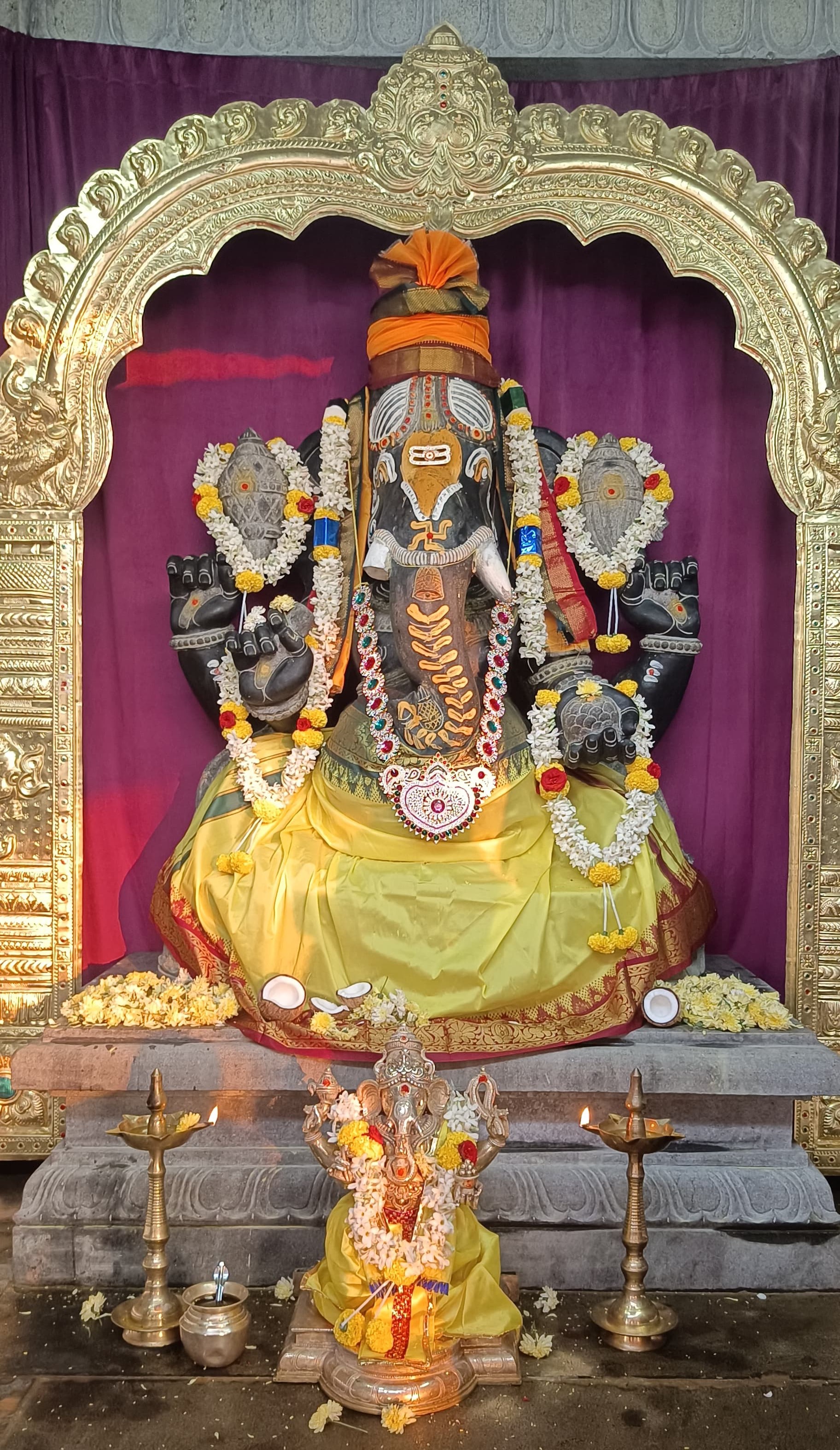 MODUKALA ASTOTHARA NAMARCHANA / మోదుకలతో అష్టోత్తరనామార్చన